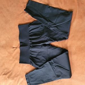 Nvgtn Black Solid Seamless Leggings